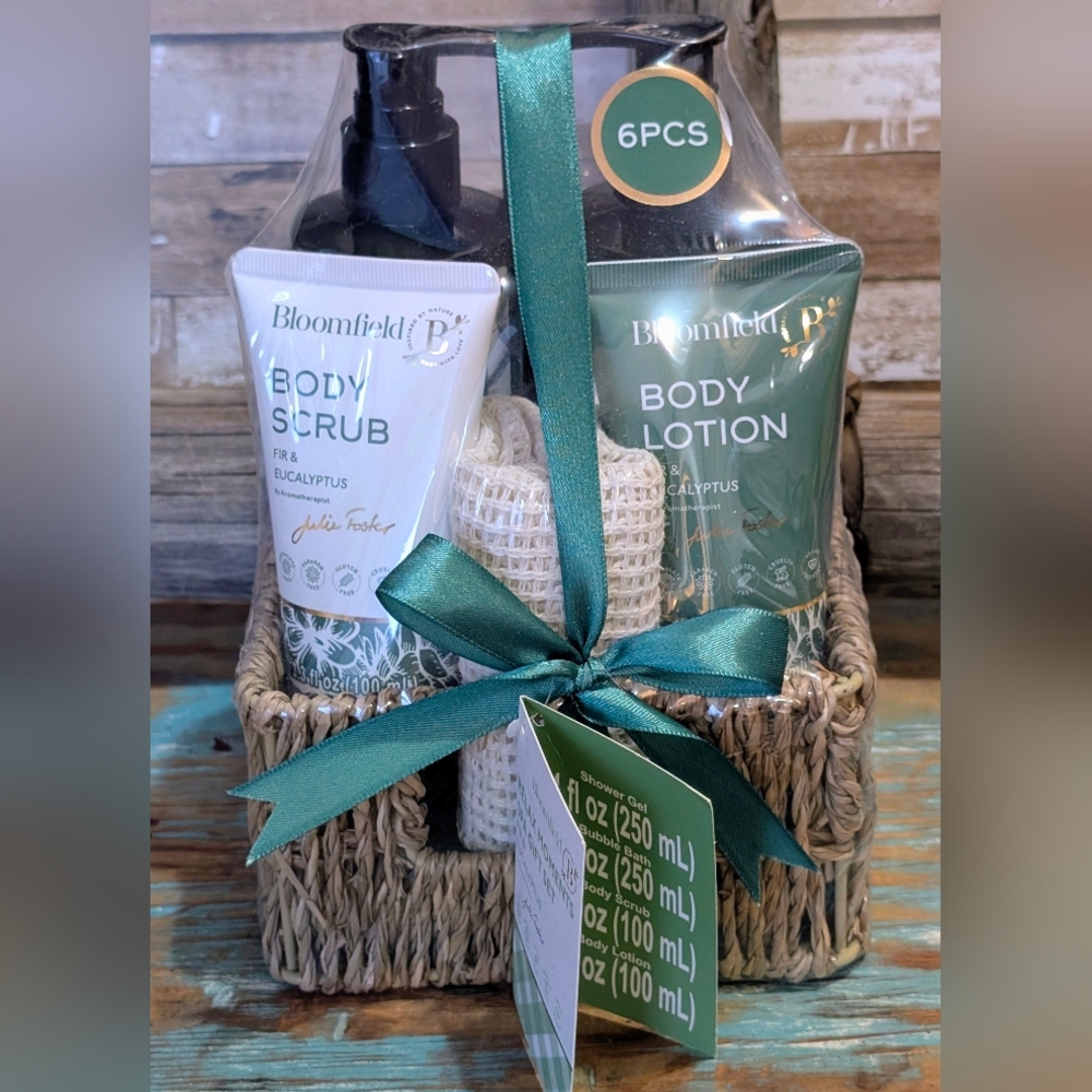 NWT Bloomfields Relax Moments Spa Gift Set For & Eucalyptus By Aromatherapist